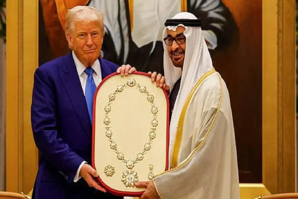 هدیه گران‌بهای دیگر از حاشیه خلیج فارس به ترامپ + فیلم