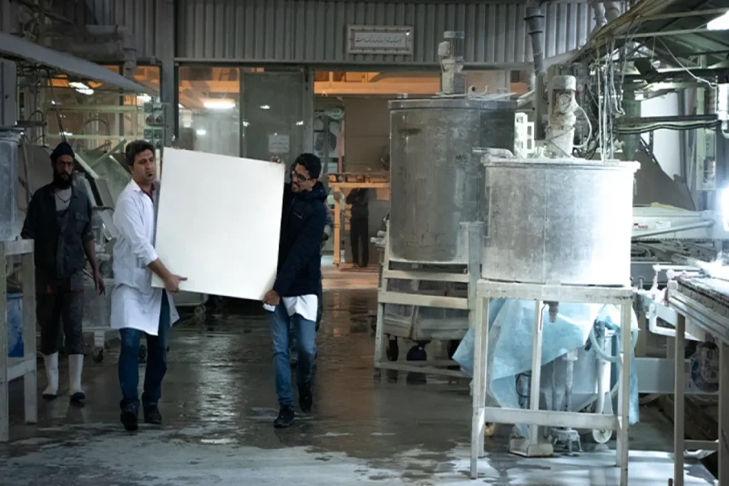 کارفرمایان کارگاه‌های زیر پنج نفر چطور باید حق بیمه کارگران خود را حساب کنند؟