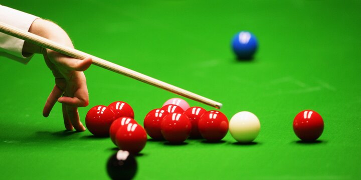 مسابقات بیلیارد زنان به مناسبت عید اللهدیر