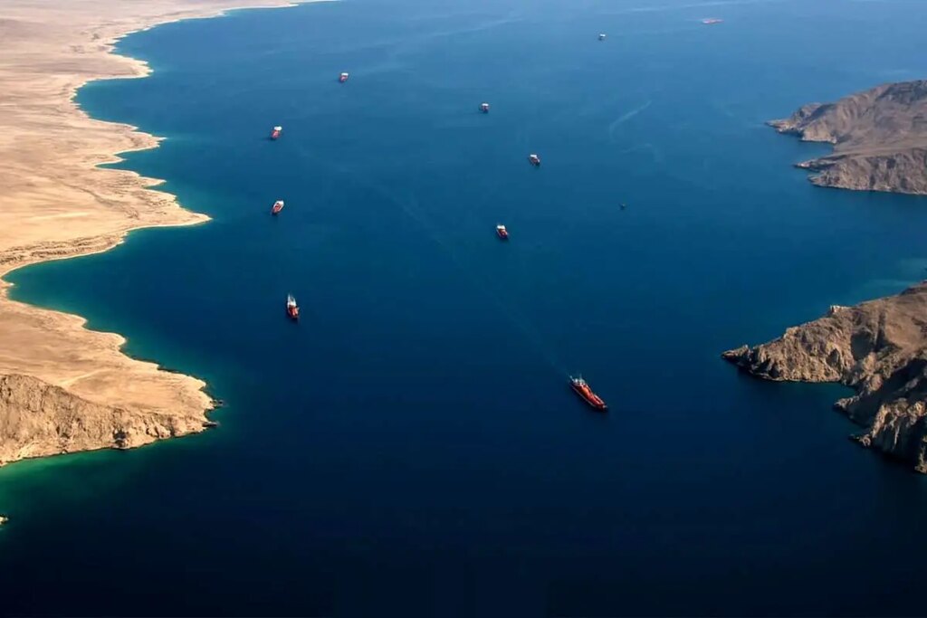 نقل قول های منتسب به فرماندهان عالی نیروهای مسلح در تنگه هورموز را رد کنید