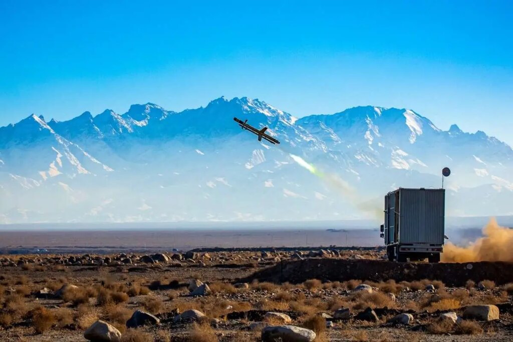 موشک 1 ؛ قدم زدن روی هدف