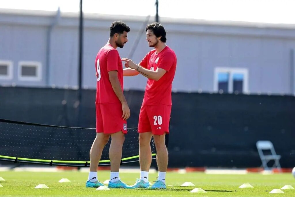 ۱۰ جذاب Biru ، Mohebbi ، Tarami و Test