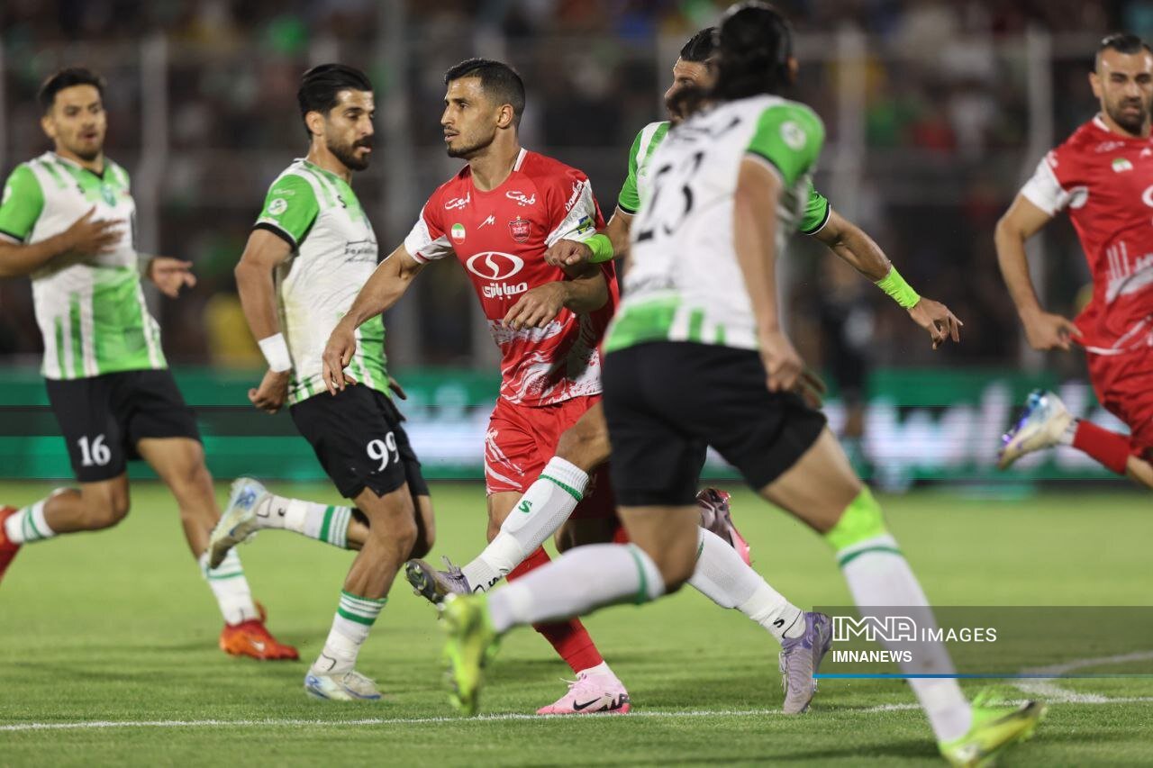 پرسپولیس ، تراکتور و استقلال ؛ هنوز ، یک کوچه!