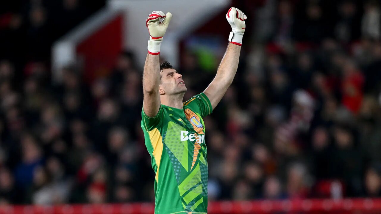 Emiliano Martinez در رادار منچستر یونایتد