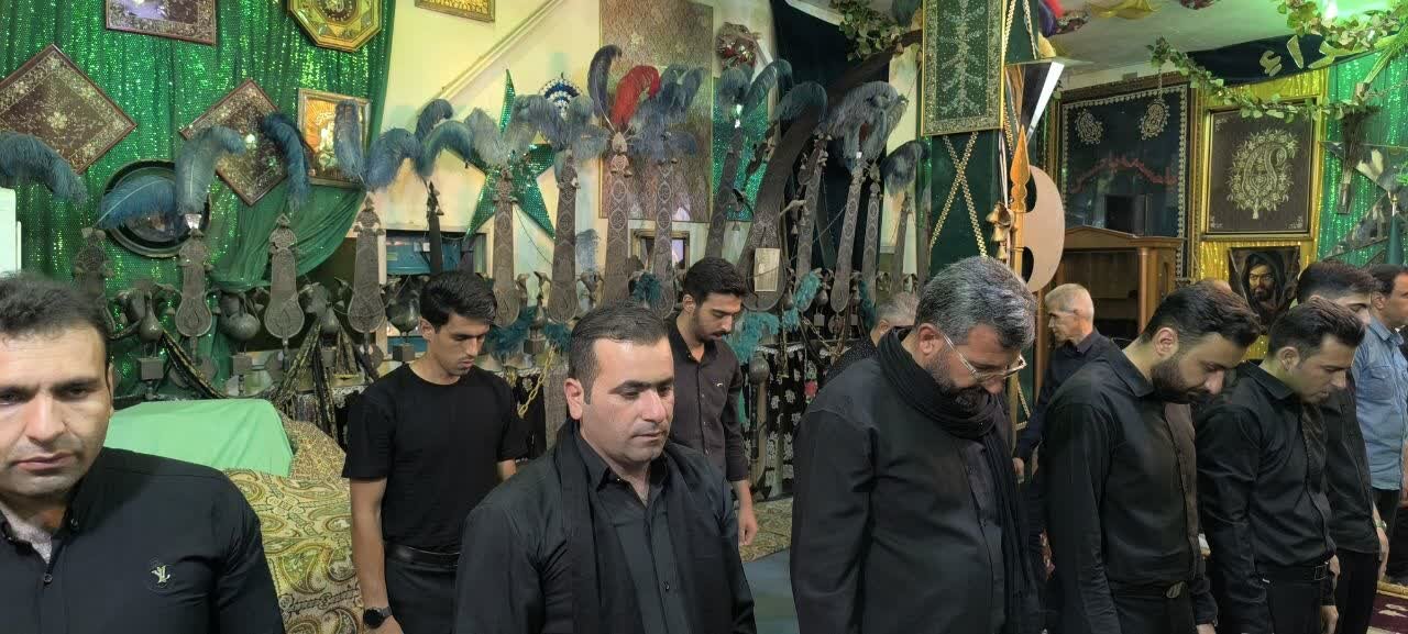 حضور محمد حسین اسلامی در عزاداری شهر محرم هند + عکس