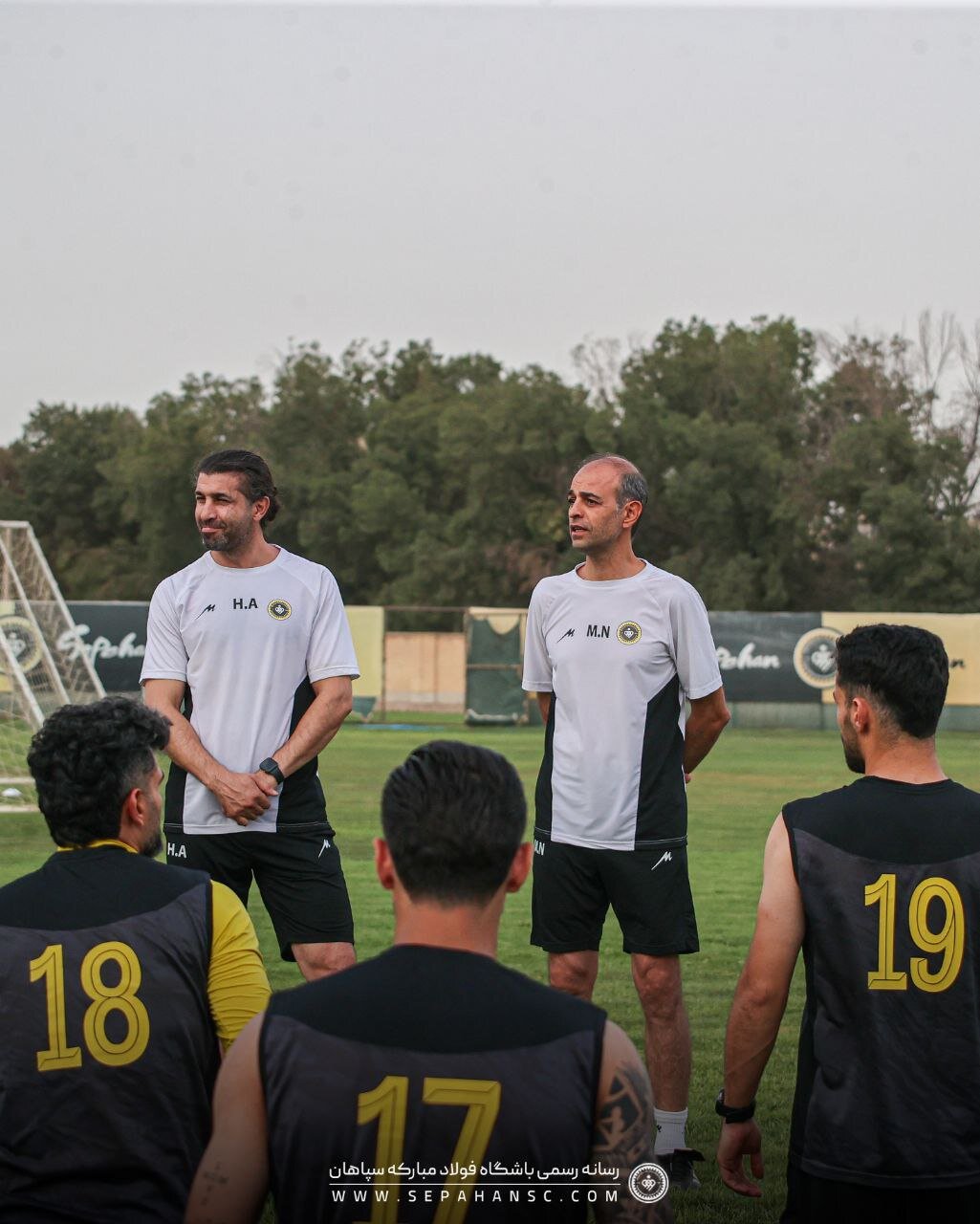 اتحادیه اسطوره ها برای تضمین قهرمانی