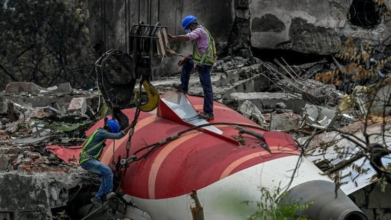 قطع ناگهانی سوخت؛ علت احتمالی سقوط مرگبار هواپیمای هندی