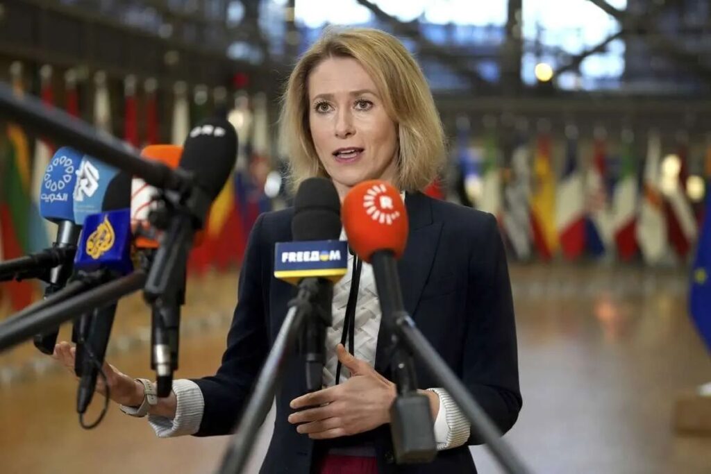 مسئول سیاست خارجه اتحادیه اروپا: روسیه می‌خواهد با تحمیل حداکثر خسارت، اوکراین را مجبور به تسلیم کند؛ امیدواریم که کشور‌های اتحادیه اروپا درباره بسته تحریم‌ها علیه مسکو به توافق برسند/ گزینه‌های سیاسی را روی میز نگه می‌داریم و در صورت عدم پایبندی اسرائیل به تعهدات خود پیرامون غزه، آماده اقدام خواهیم بود