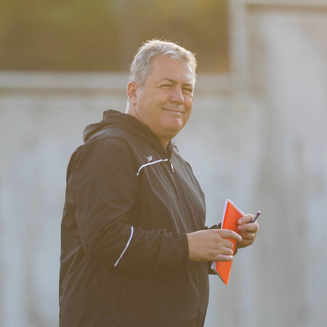 بومی جامعه در پاسخ دادن به منتقدین/ شیرین شیرین و حدادیفار