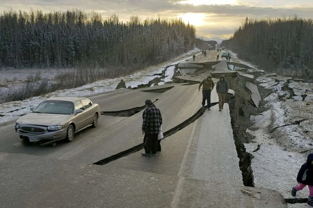 ببینید زمین لرزه ای به اندازه 3.5 ریشتر لرزید آلاسکا