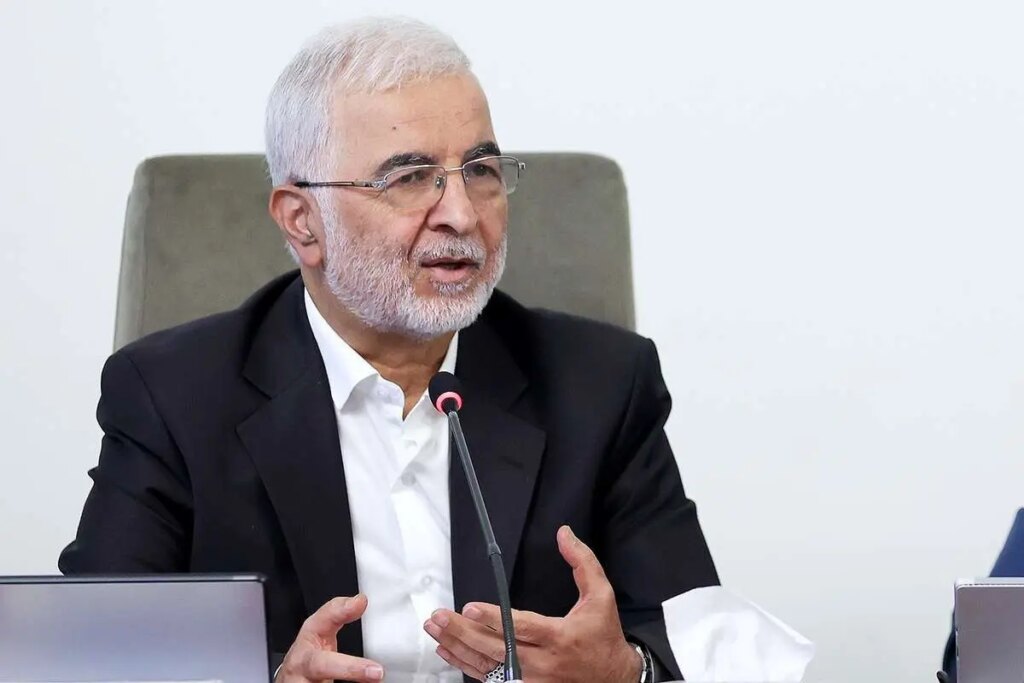 وزیر کشور: ما نژادپرست نیستیم ، اما 5 میلیون تبعه غیرقانونی باید بروند