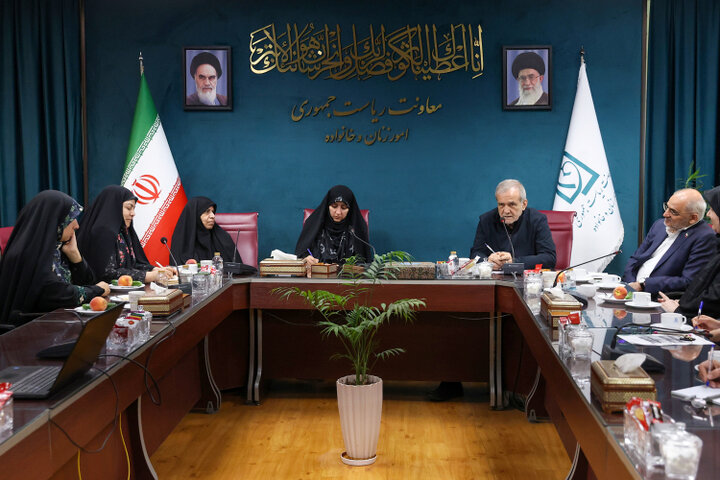 زنان زمینه مناسب تر و انگیزه های قوی برای بازی در نقش اجتماعی دارند