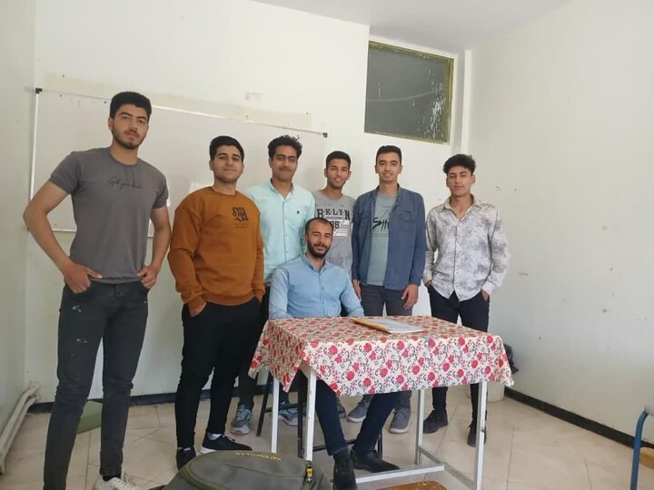 معجزه معجزه دانشجویی با فداکاری معلم