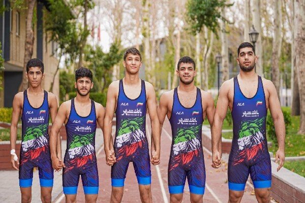 ضرب مدال نقره و برنز توسط نوجوانان ایرانی