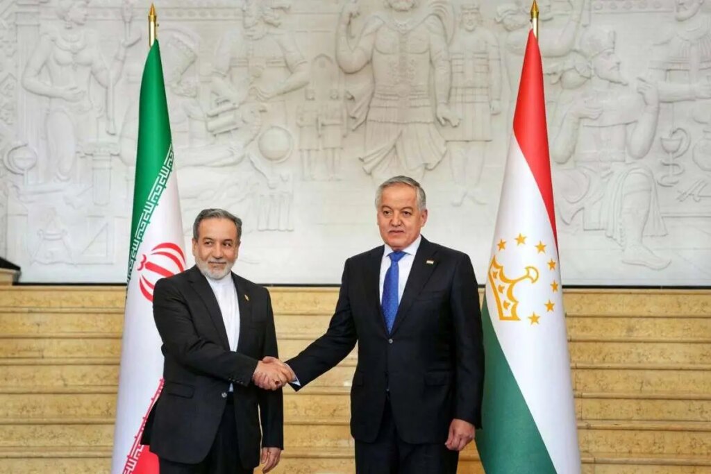 جلسه وزیر امور خارجه با همتای تاجیک