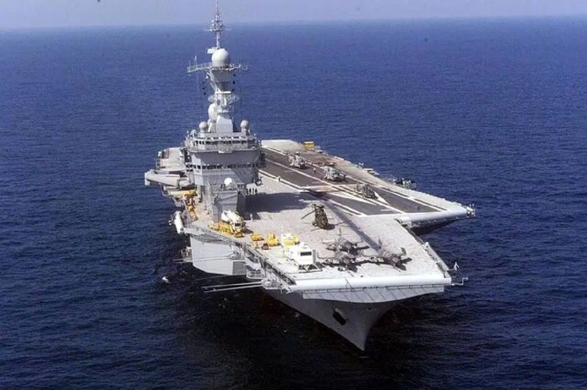 ناوشکن هواپیمای فرانسوی