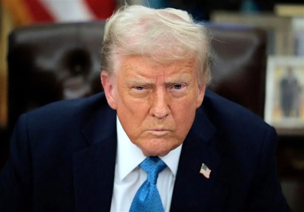 ادعای ترامپ: اکنون زرادخانه هسته‌ای ایران که در حال ساخته شدن بود، به‌طور کامل نابود شده / برای من بسیار اهمیت دارد که تمامی کشورهای خاورمیانه به توافق‌ ابراهیم بپیوندند؛ این کار صلح در خاورمیانه را تضمین خواهد کرد