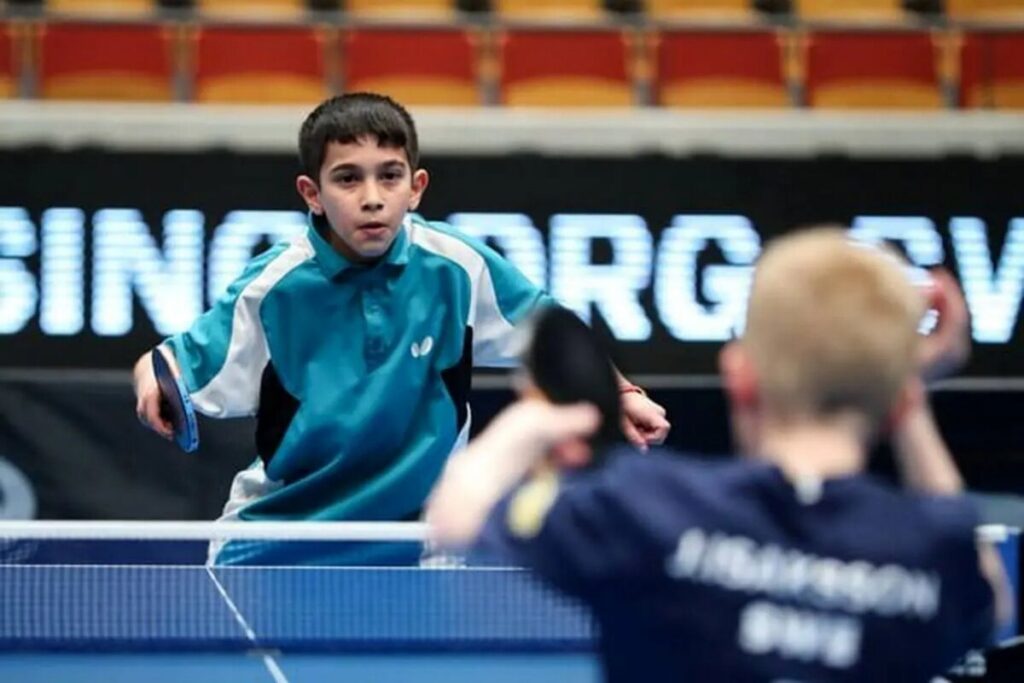 SLOGAN YASIN ، پسری که تنیس روی میز زندگی می کند