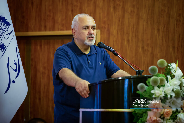 من قبلاً با آثار استاد فارشچیان به جهان می فروختم