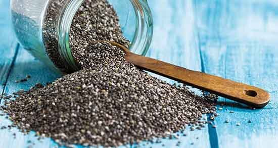 بهترین زمان برای مصرف دانه های چیا برای لاغری + نحوه مصرف دانه های چیا برای لاغری و سایر مزایا