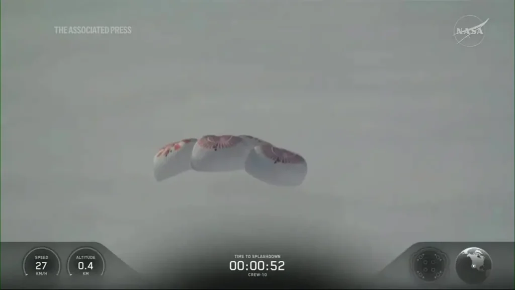 ببینید؛ فرود کپسول اسپیس‌ایکس حامل چهار فضانورد در اقیانوس آرام