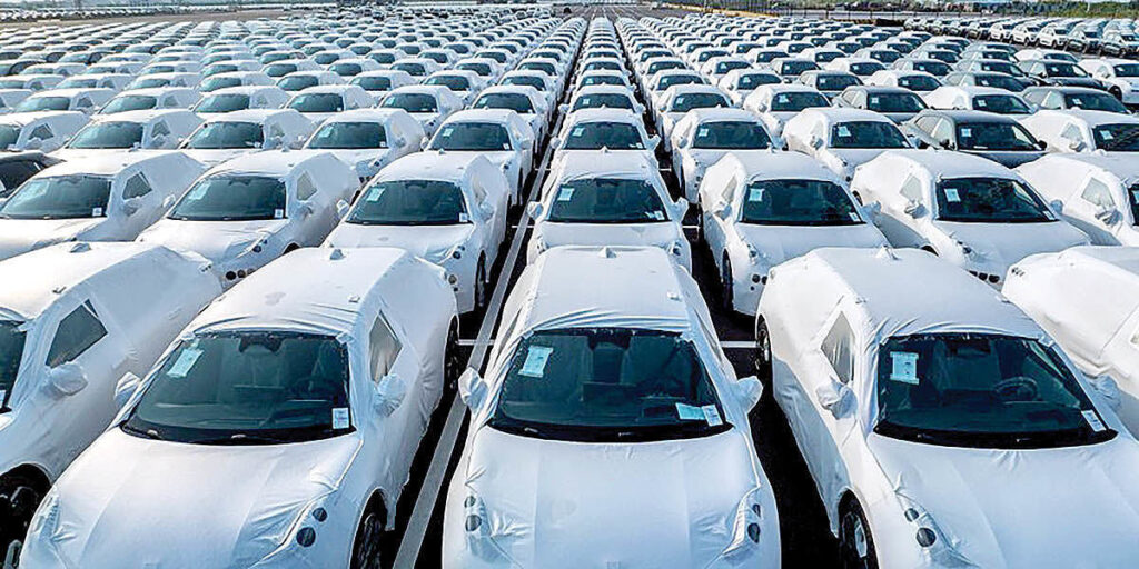 جزئیات اُفت تعداد خودروهای وارداتی/ چرا دولت ارز تخصیصی خودروهای لوکس را افزایش داد؟