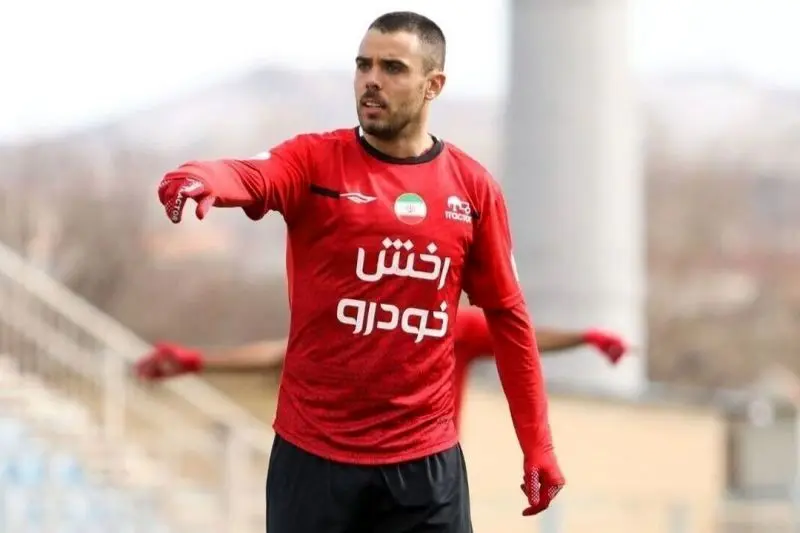 حق با ریکاردو آلوز است یا هواداران تراکتور؟