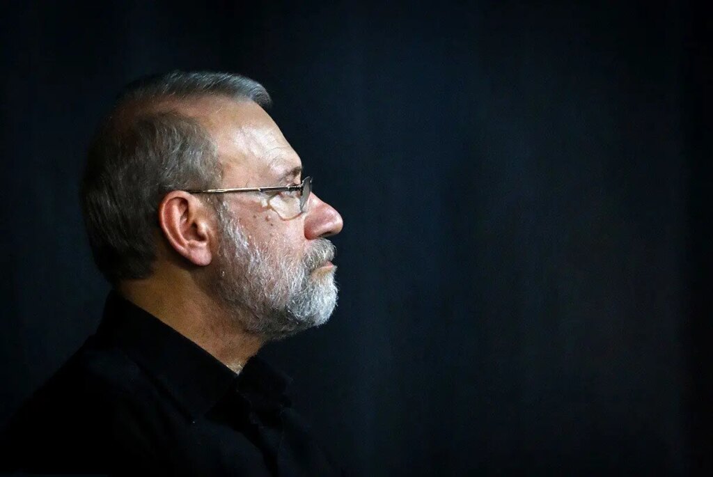 سوال بزرگ پس از بازگشت لاریجانی؛ دلایل رد صلاحیت رفع شد؟