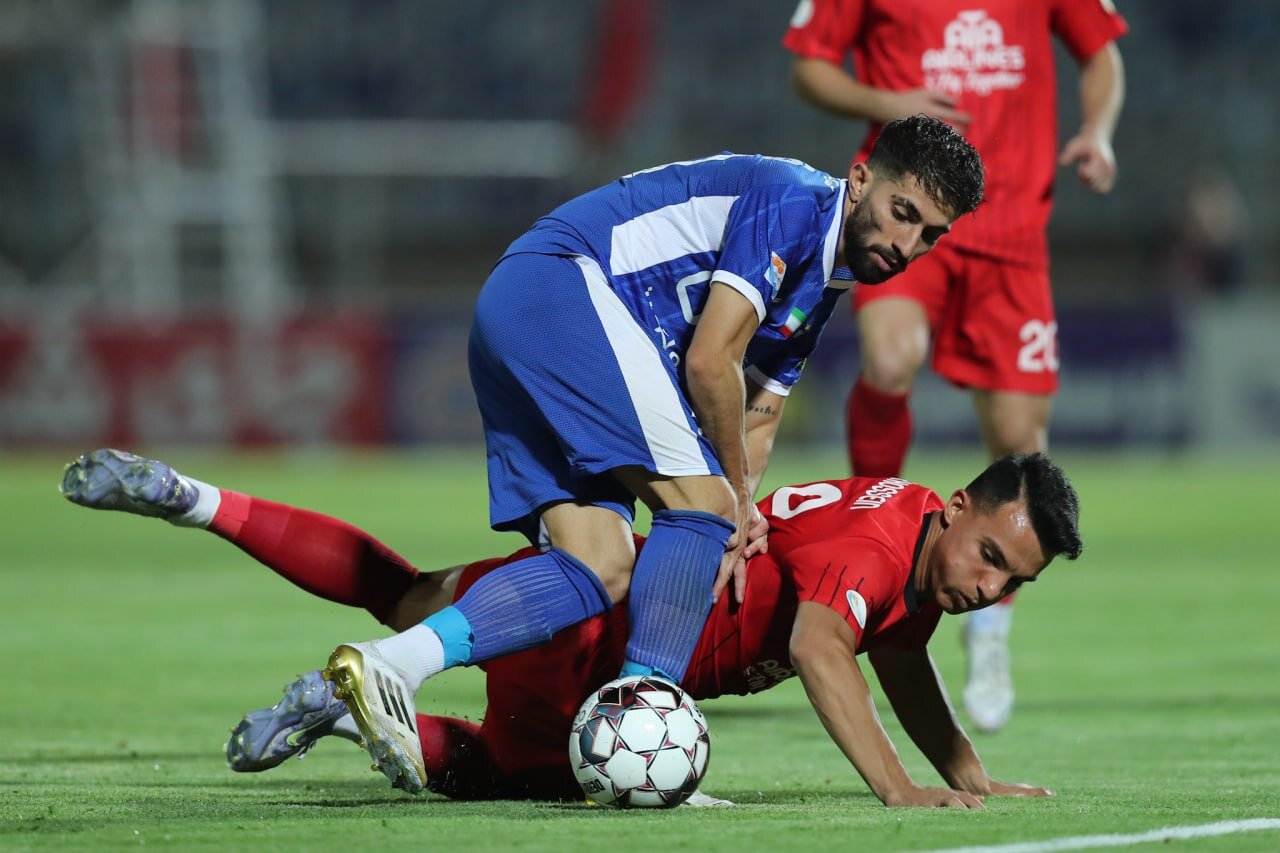 در نتیجه مصدومیت عدم اطمینان بازیکنان و تیم ها در ابتدای فصل