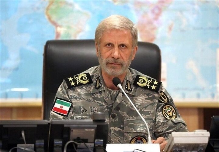 برخی از خلبانان ما با دشمن جنگ چهار روزه داشتند