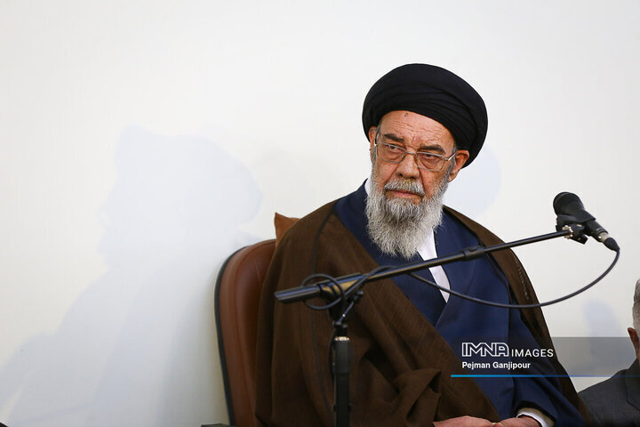 توسعه علم در مسیر سربلندی و پیشرفت کشور ضروری است