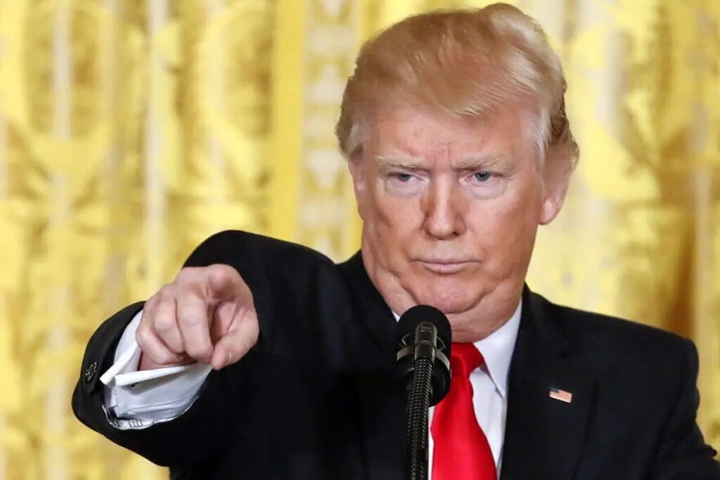 دادگاه 2 میلیون دلار علیه ترامپ