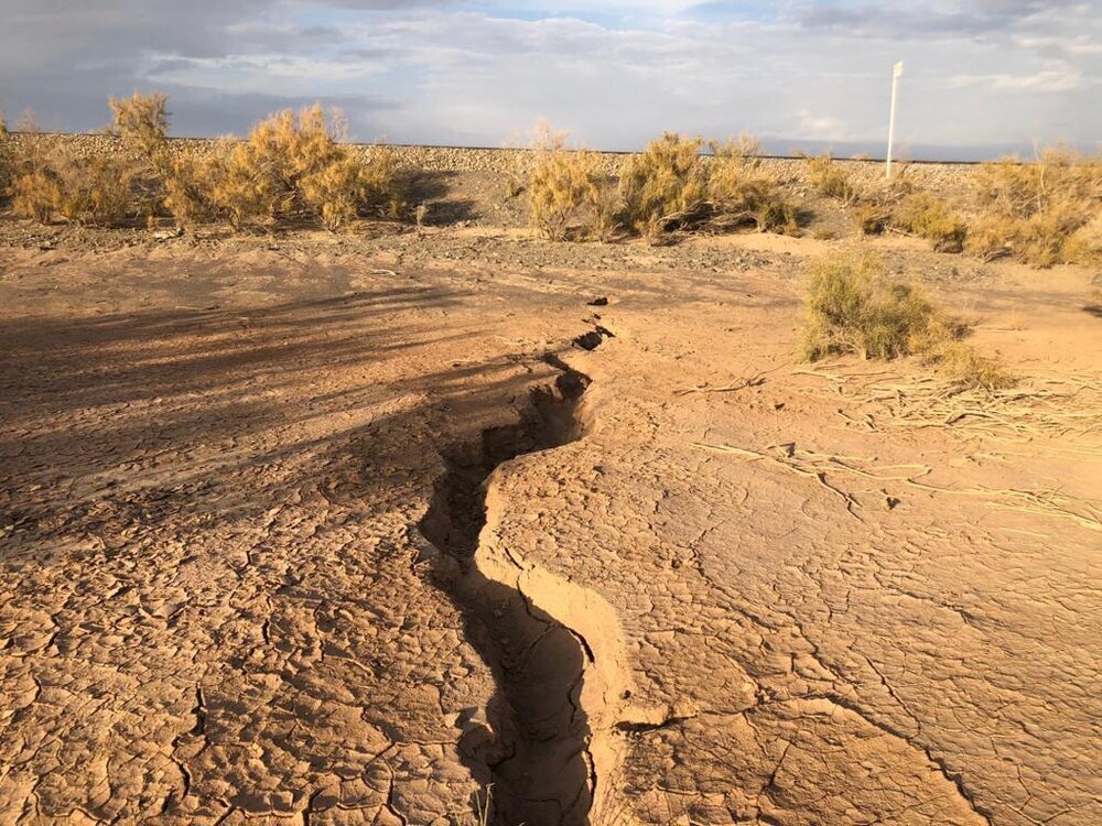 علت ایجاد فرونشست زمین و پیامدها و راهکارهای کاهش خطر آن