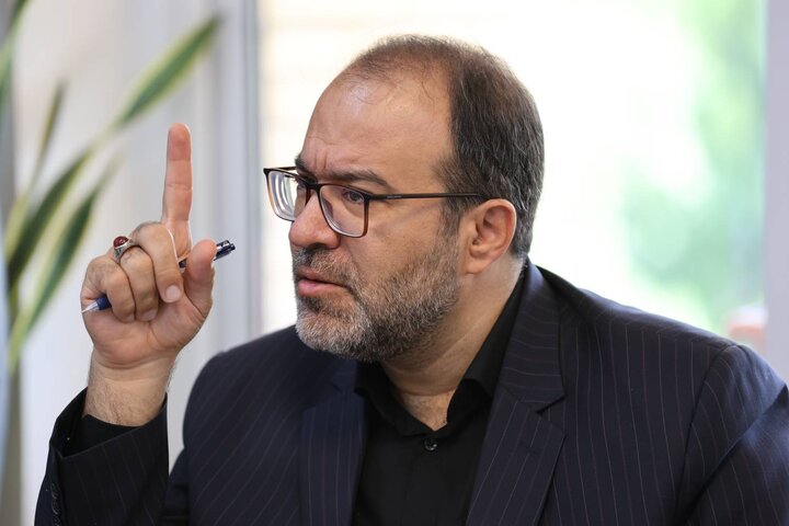 Revari: رسانه ها باید تصویری کامل تر از ظرفیت ها و چالش های اصفهان ارائه دهند