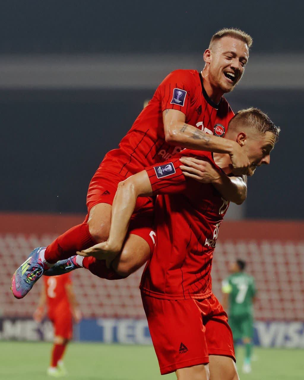 بازگشت Biranvand به ترکیب تراکتور با یک ثروت خوب/ خارجی که هم سودآور هستند و هم مضر هستند