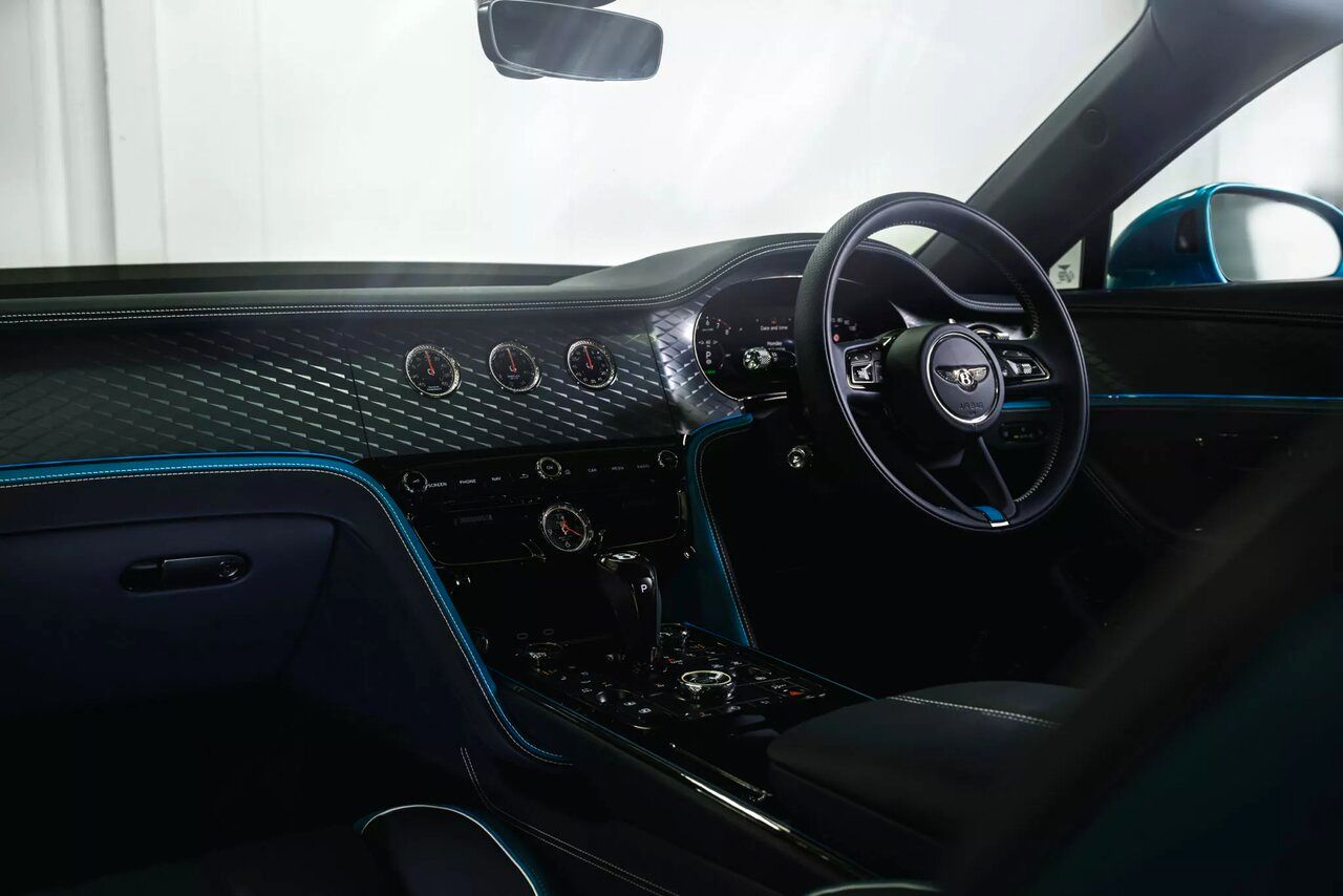 رنگ این ماشین گرانتر از مرسدس -بنز است! /عکس