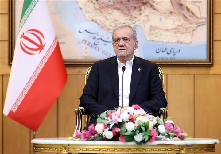 نمی تواند با کسی که می خواهد زور و قلدری کند صحبت کند