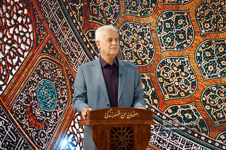 اولین ربات آتش نشان در اصفهان رونمایی می شود