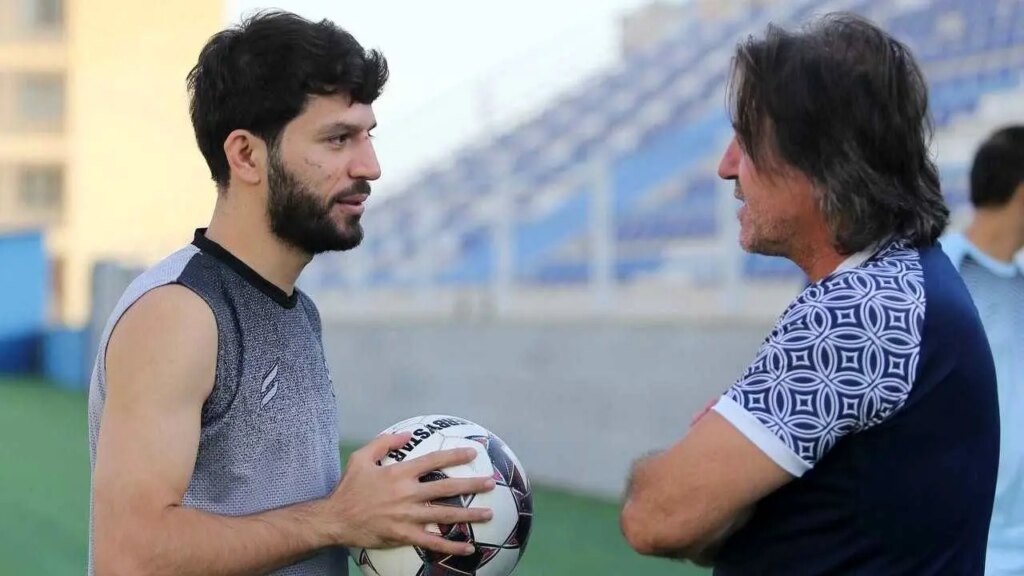 حضور مهندس مصدوم استقلال در تمرینات