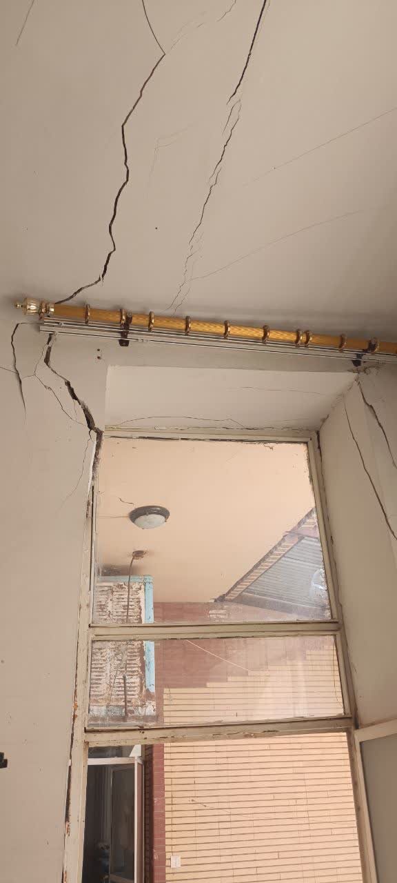 خسارت به زلزله ایفاهان چه بود؟ / ایجاد ترک در ساختمان ساختمانها و ساختمانها + عکس