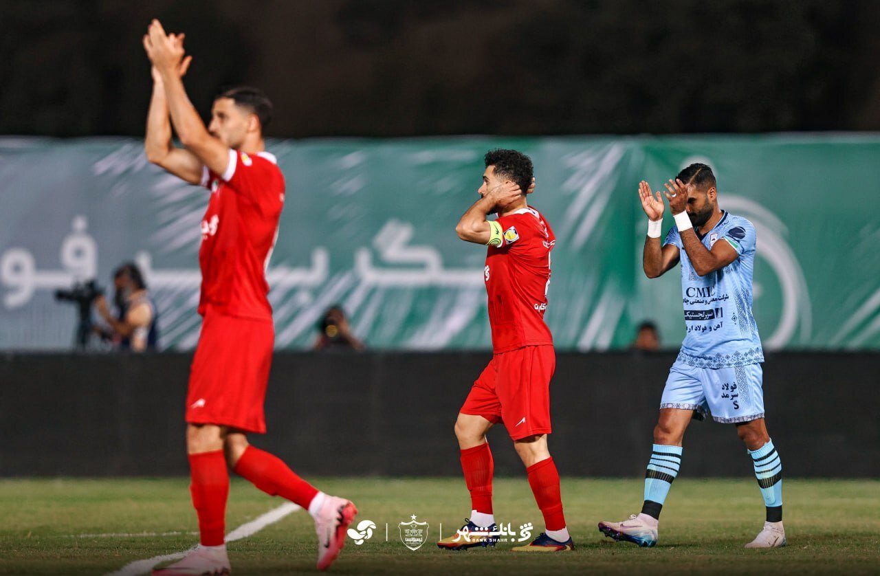 کارت قرمز پیشگامان شما به استقلال و مدیران پرسپولیس