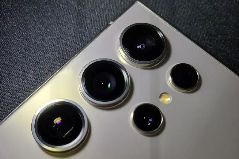 دوربین های فوق العاده S24