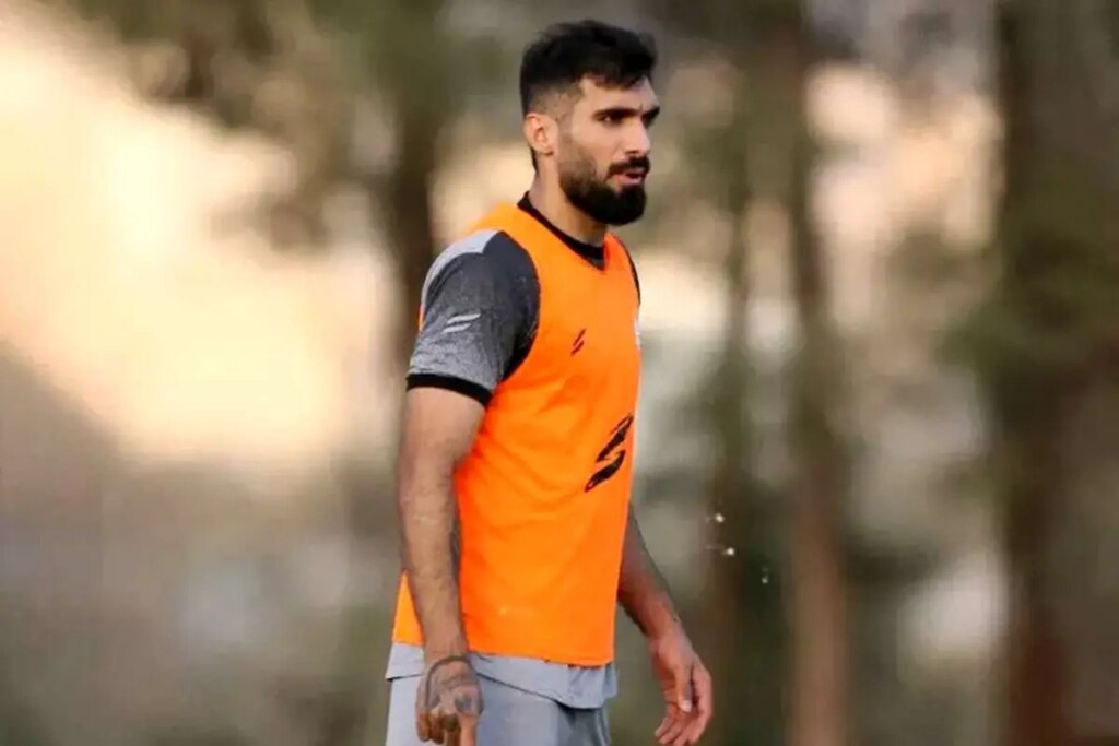 2 ستاره دفاع از استقلال آماده برای گلهای کمتر!