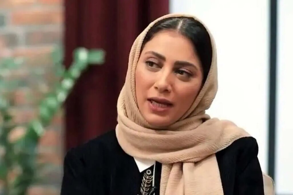 سبک خانه مونا فاراجاد