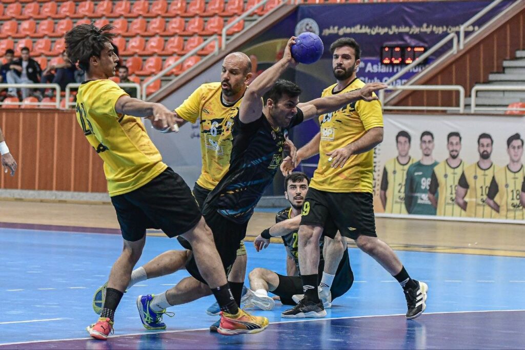 ما ادعا می کنیم قهرمان هستیم - IMNA