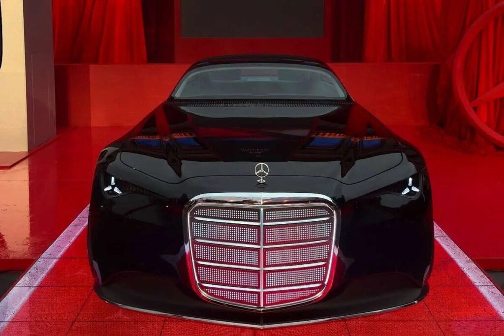 رونمایی از بحث برانگیزترین ماشین مرسدس -بنز ، نماد بینایی