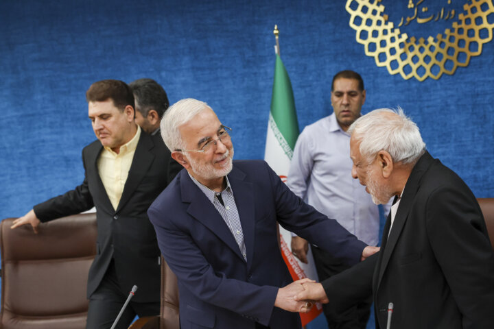 وزیر داخلی: انتخابات شورا به صورت الکترونیکی در همه شهرها برگزار می شود