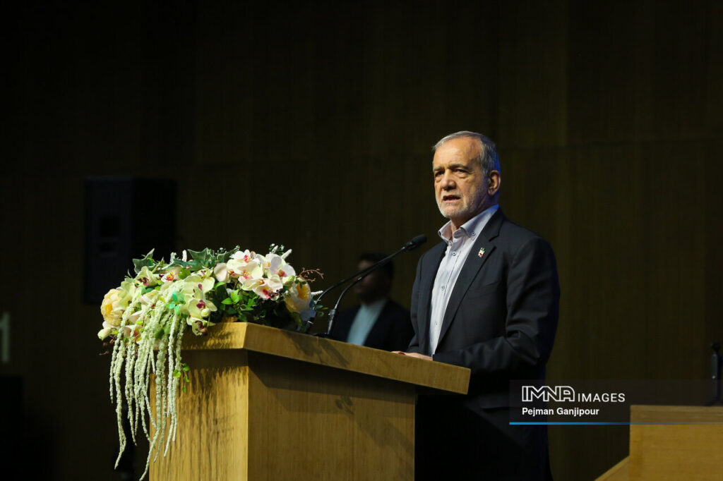 امام علی (ع) اولین دستور خود را عمل به قرآن قرار داد/ به دنبال حکومت علوی هستیم