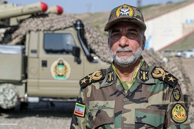تکاوران ارتش باید در هر شرایطی آماده عمل باشند