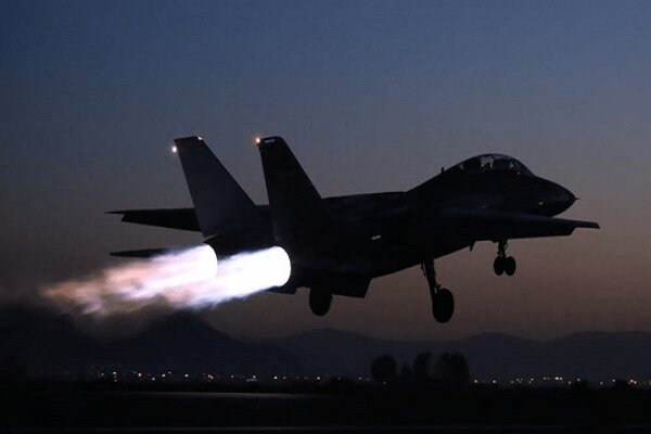 روایت امیر واحدی از نقش خلبانان در 12 روز دفاع مقدس